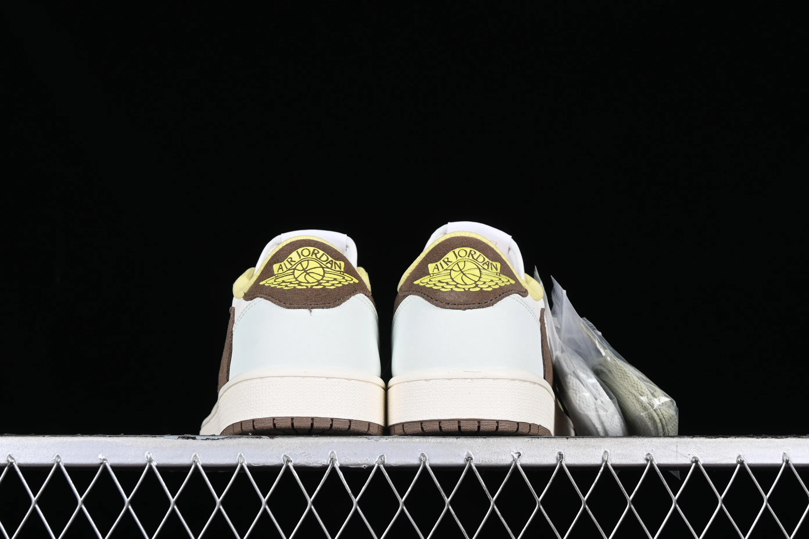 All categories Air Jordan Jordan series basketball shoes Air Jordan 1 Low Travis Scott x Air Jordan 1 Low OG AJ1 Joe 1 undercut low DM7866-603